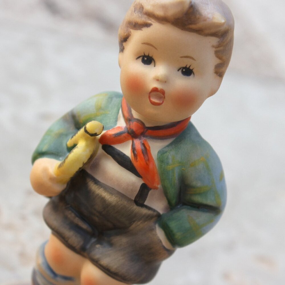 Hummel Figurine 'Trumpet Boy' by Goebel 97
